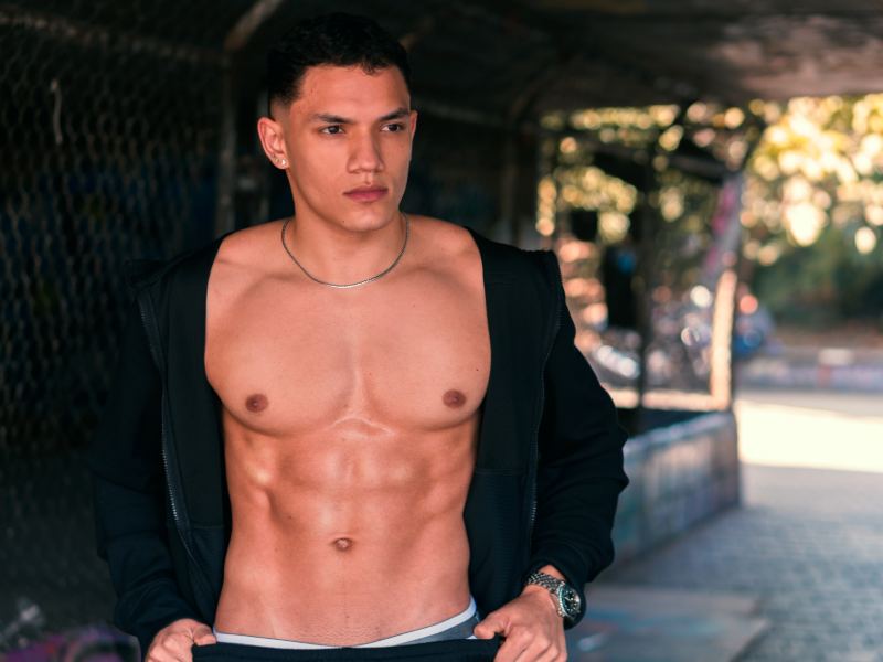 Modelo webcam Mike Lockhart — Producciones Olympus