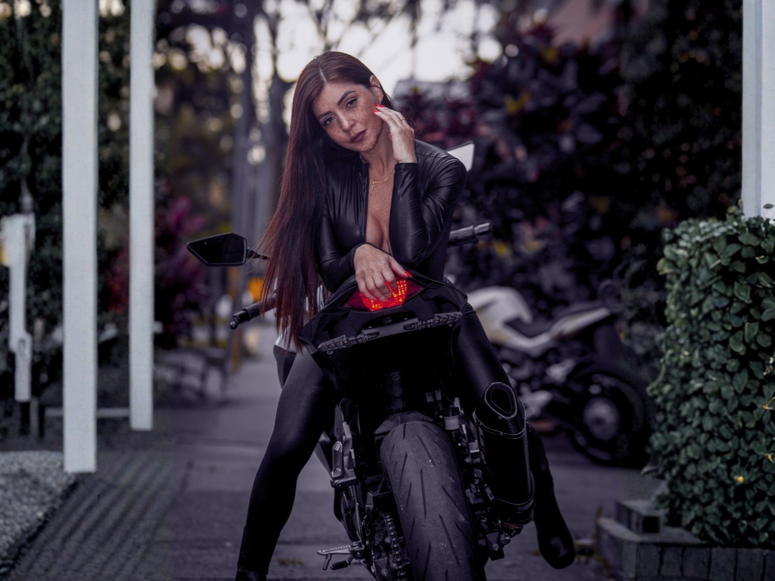 Modelo webcam Larissa Hills — Producciones Olympus
